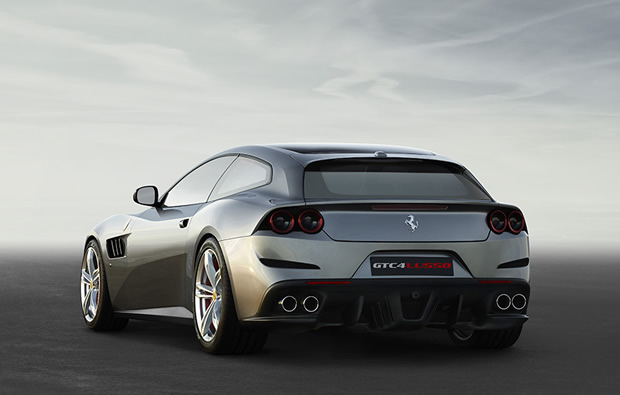 Ferrari GTC4Lusso posteriore