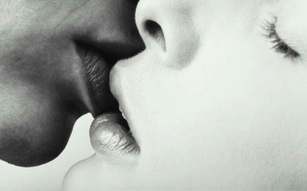 Baciare fa dimagrire
