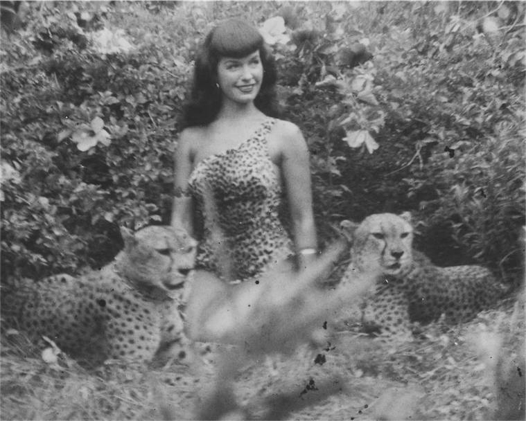 Bettie Page la prima pin up