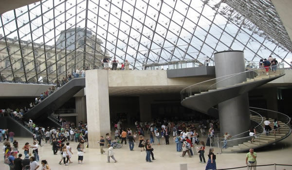 Parigi Piramide di vetro